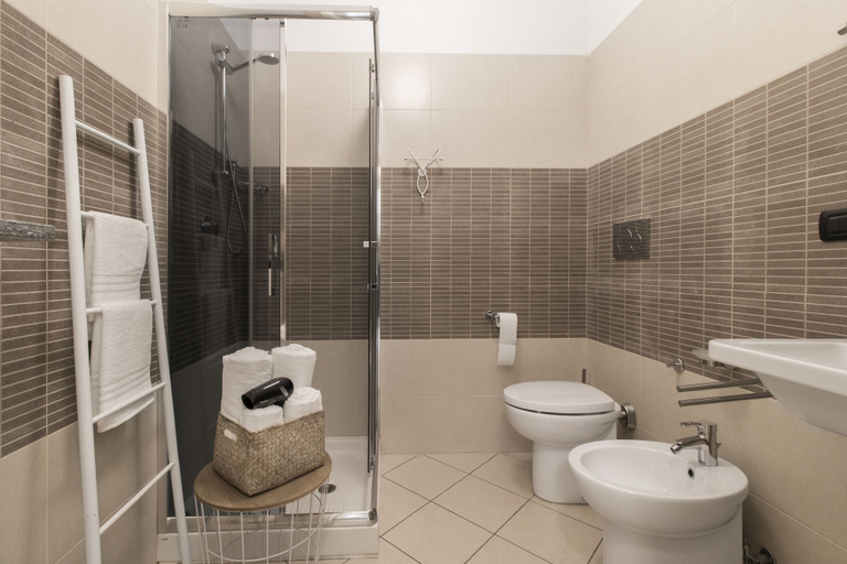 Bathroom 4, Suite Vogue Venezia, Alessandria
