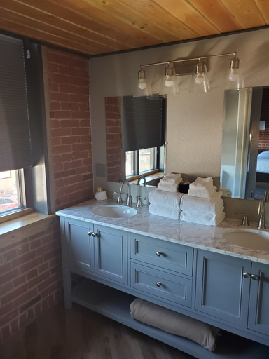 Bathroom 3, The Hotel Sturgis, Meade