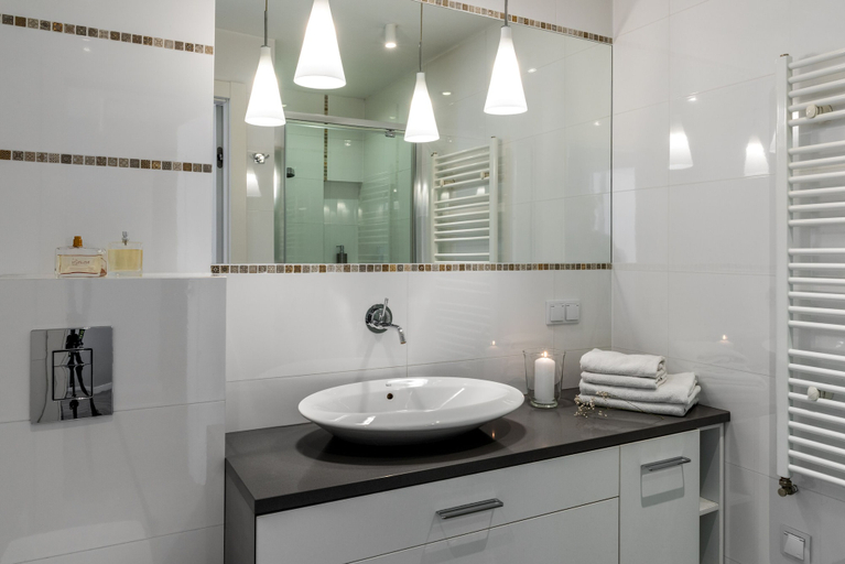 Bathroom 4, apartamenty-wroc Golden House, Środa Śląska