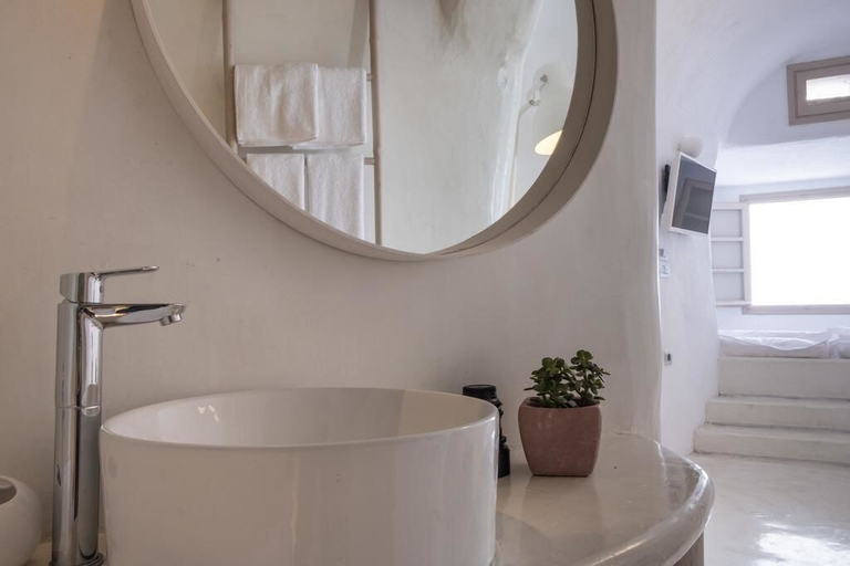 Bathroom 5, Globe Suites, South Aegean