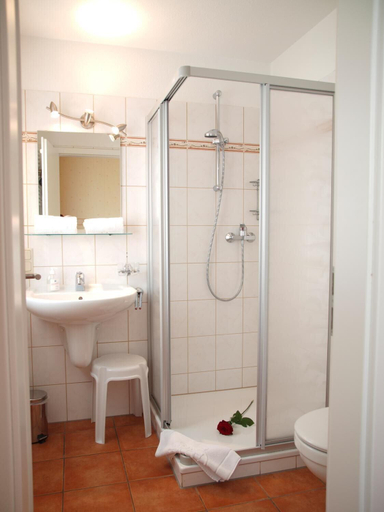 Bathroom 5, Altes Doktorhaus, Waldeck-Frankenberg