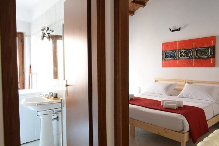 Room 2, Filippini 24, Verona
