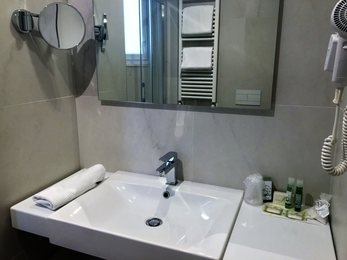 Bathroom 5, Hotel Select Suites & Spa / Apartments, Rimini