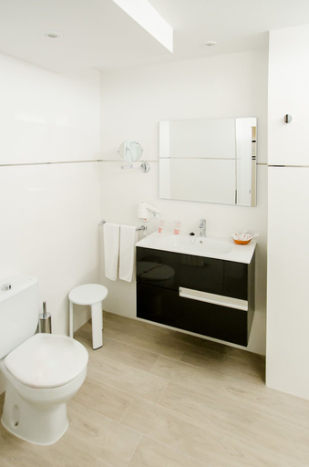 Bathroom 4, Apartamentos Ponent, Baleares
