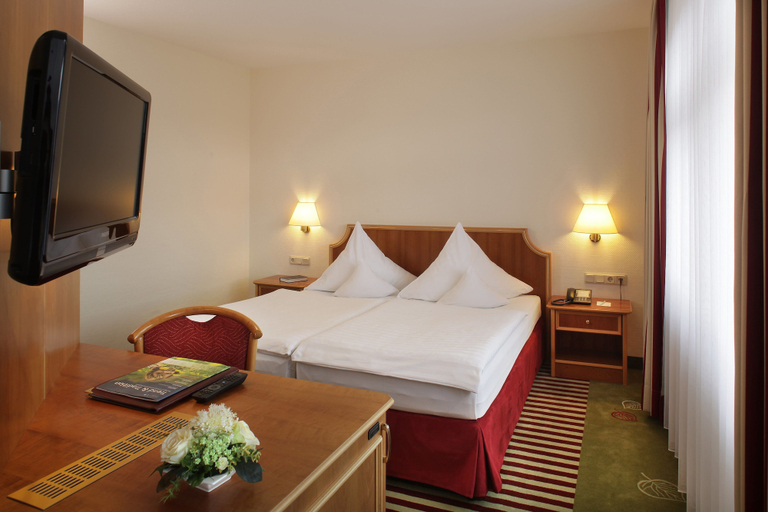 Bedroom 2, Ringhotel Weißer Hirsch, Harz