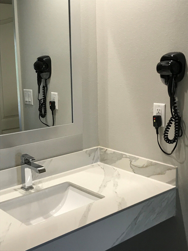 Bathroom 3, Crystal Inn, Houston