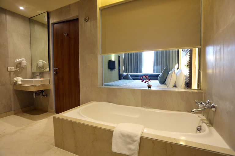 Bathroom 3, Regenta Orko's Kolkata, South 24 Parganas