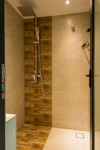 Bathroom 5, Finess Basic Hotel, Malacca City