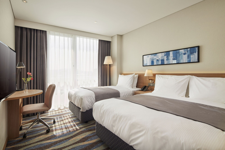 Bedroom 3, Ramada Encore by Wyndham Gimpo Han River Hotel, Gimpo