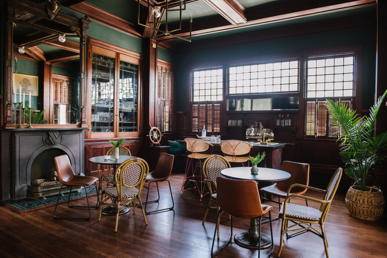 Food & Drinks 5, Carr Mansion, Galveston