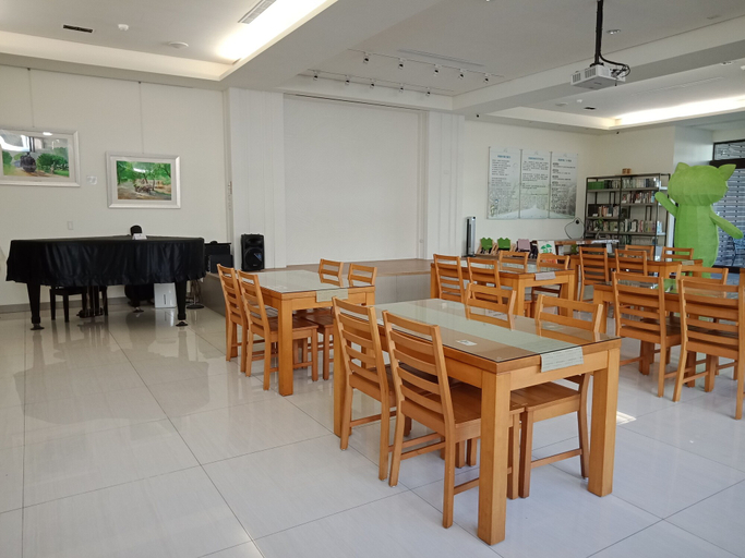 Food & Drinks 4, Footprint Inn, Nantou