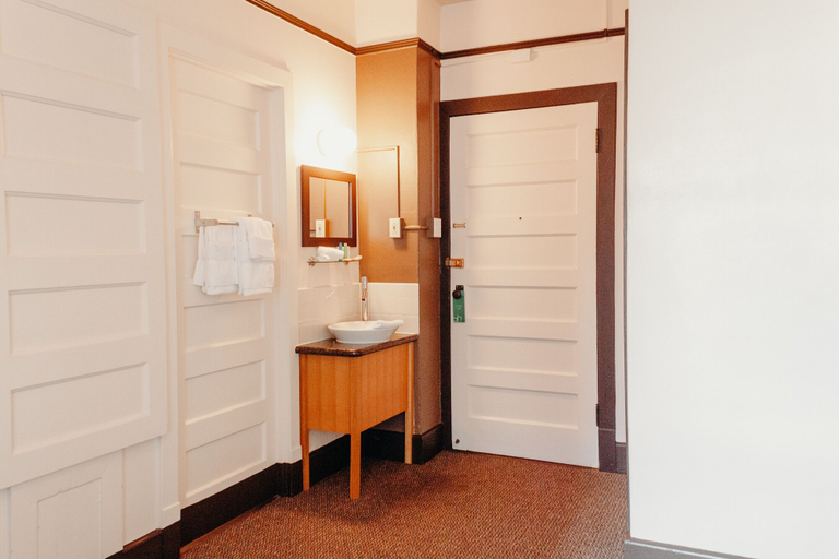 Bathroom 4, The Moore Hotel, Seattle