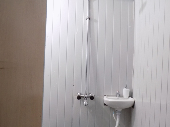 Bathroom 3, Posh Apartments, Ikeja