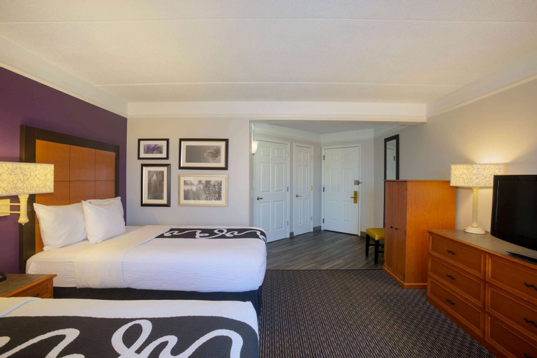 Bedroom 21