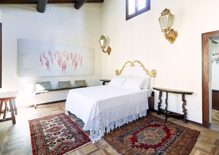 Bedroom 3, Casa Schirolli, Mantua