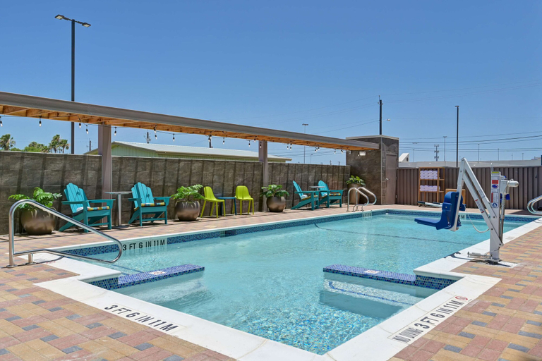 Sport & Beauty 5, Home2 Suites Corpus Christi Southeast, Nueces