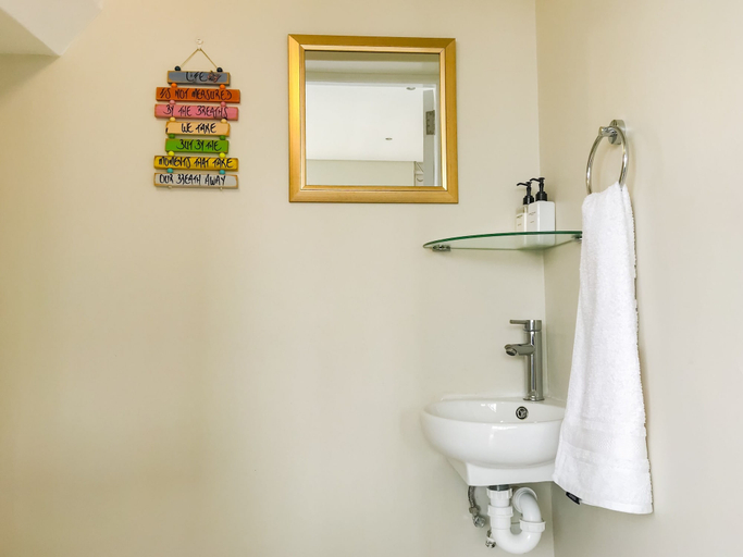Bathroom 5, Mount Bay, City of Cape Town