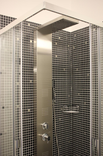Bathroom 5, Hotel Orazio, Potenza