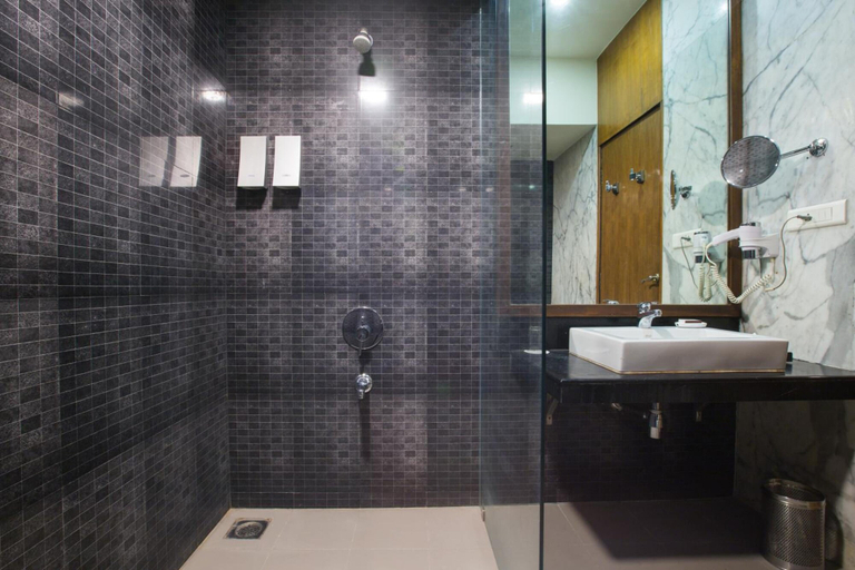 Bathroom 4, Residency club, Pune