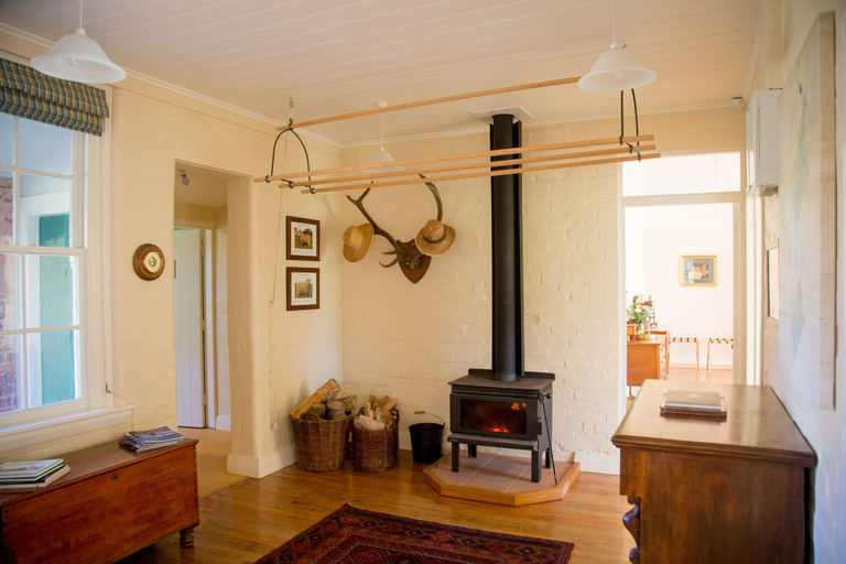 Others 4, Coldstream Estate - The Whare, Ashburton