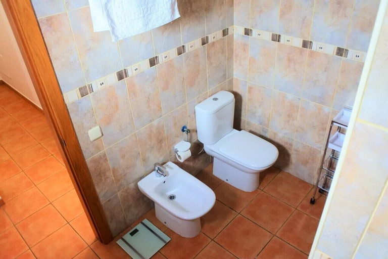 Bathroom 3, Casa Mika Oliastur 25 El Cotillo, Las Palmas