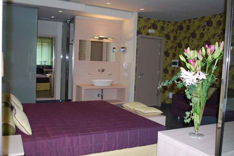 Bedroom 3, Hotel El Homs Palace, Ragusa