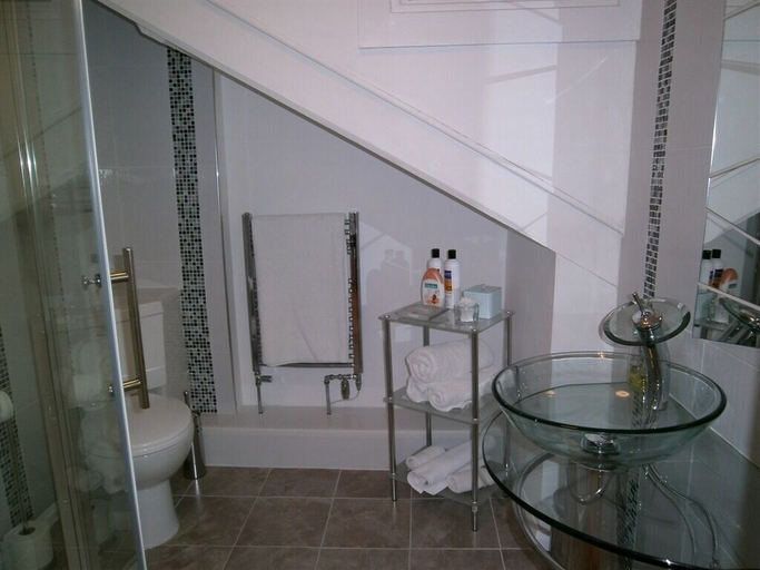 Bathroom 3, Littlebeck Warren, Cumbria