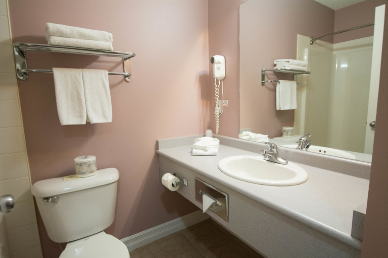 Bathroom 3, Nova Inn Acheson, Division No. 11