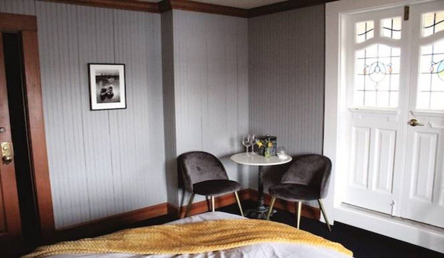 Bedroom 4, Shelburne Hotel, Pacific