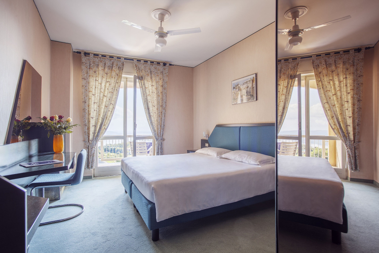 Bedroom 3, Hotel Tre Laghi, Novara