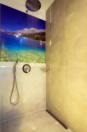 Bathroom 4, Apartments Zuvela, Split