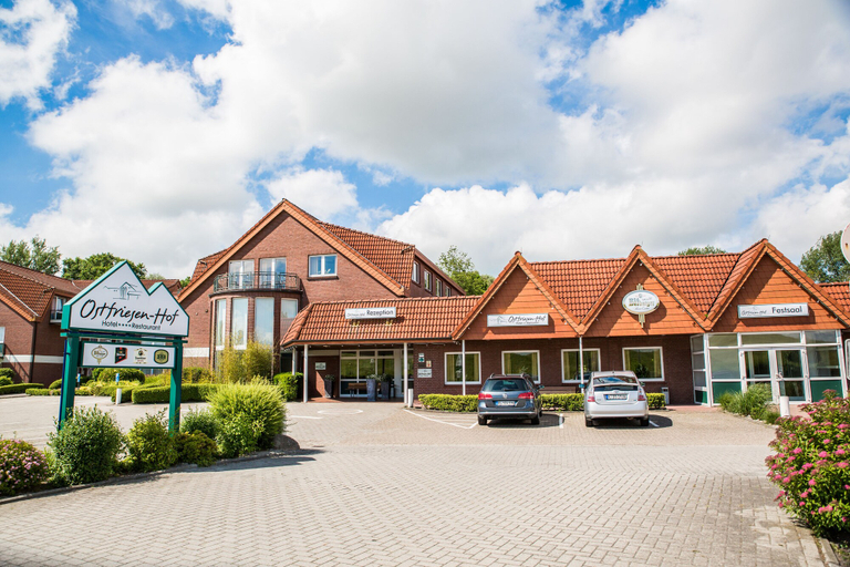 Exterior & Views 2, Hotel Ostfriesen-Hof, Leer