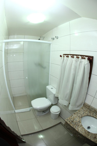 Bathroom 4, Hotel Schneider, Treze Tílias