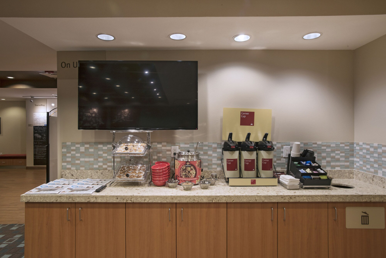Food & Drinks 5, TownePlace Suites by Marriott Des Moines West/Jordan Creek, Dallas