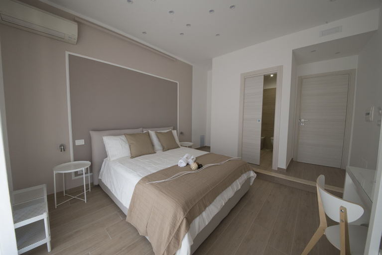 Bedroom 3, B&B Chérie - Centro di Salerno, Salerno
