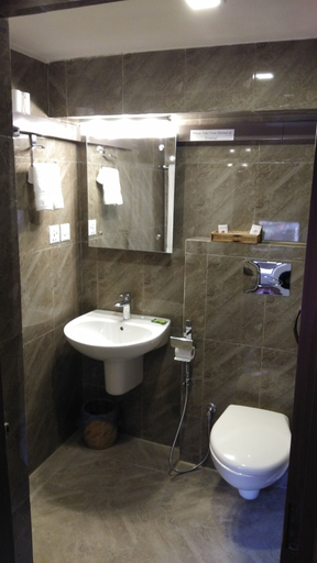 Bathroom 3, Heranya Yala, Bagmati