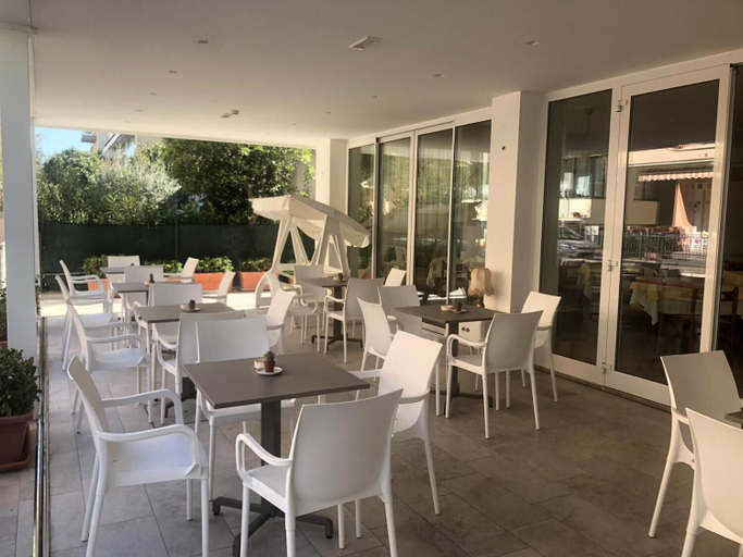 Food & Drinks 5, Hotel Pensione Elena, Rimini