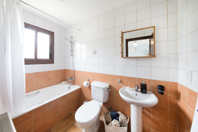 Bathroom 4, Villa Christina