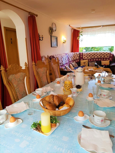 Food & Drinks 4, Pension Falter, Düren
