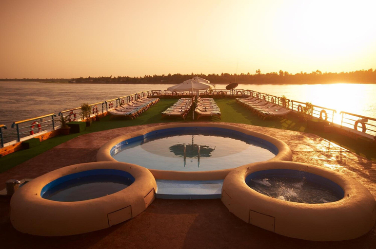 Sport & Beauty 3, Nile Carnival Cruise, Luxor
