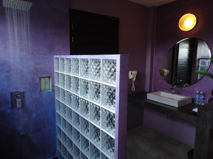 Bathroom 4, MEN's Resort & Spa - Caters to Gay Men, Siem Reap