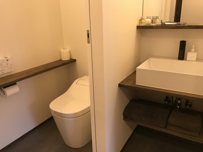 Bathroom 4, ShikiShiki Shinra, Kyoto