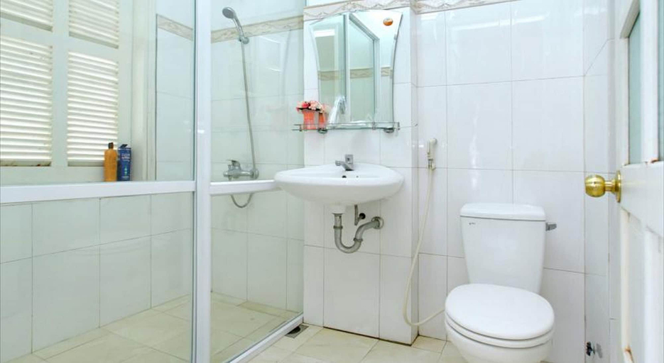 Bathroom, Lila Homestay Hoi An, Da Nang