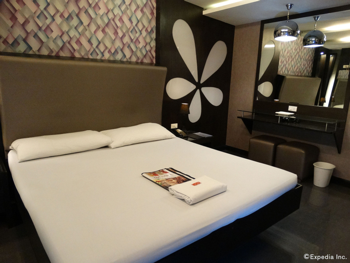 Bedroom 12