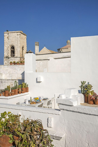 Exterior & Views 2, Calumare, Bari