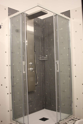 Bathroom 5, Hotel Orazio, Potenza