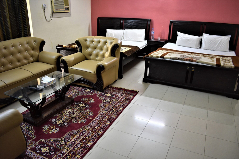 Others 4, Grand Inn Guest House, Islamabad