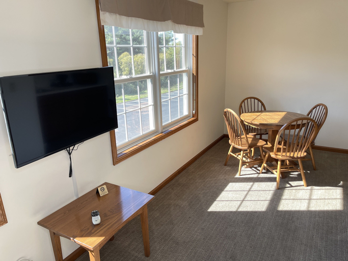Others 5, Farmstead Inn & Conference Center, LaGrange