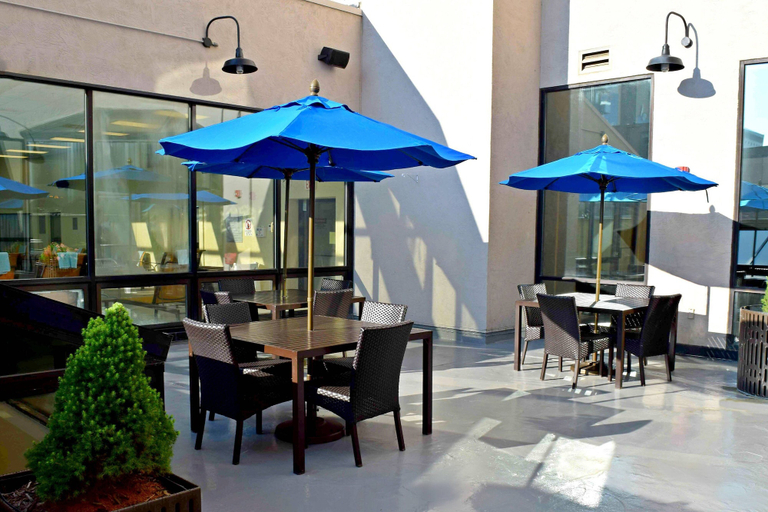 Food & Drinks 5, Courtyard by Marriott Columbus Downtown, Franklin