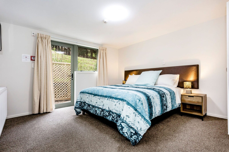 Bedroom 2, Hunters Moon, Dunedin